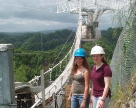 Deborah Farrington ’09 (left) and Emily Altiere ’10